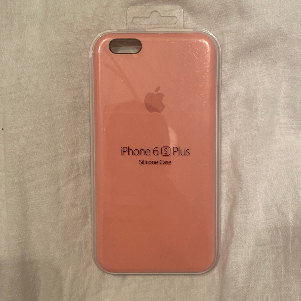 BRAND NEW: IPhone 6 S PLUS Silicone Case